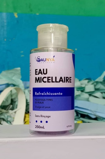 Eau micellaire rafraîchissante