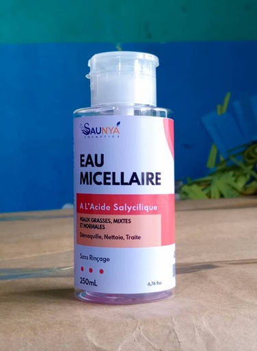 Eau micellaire à l'acide Salicylique